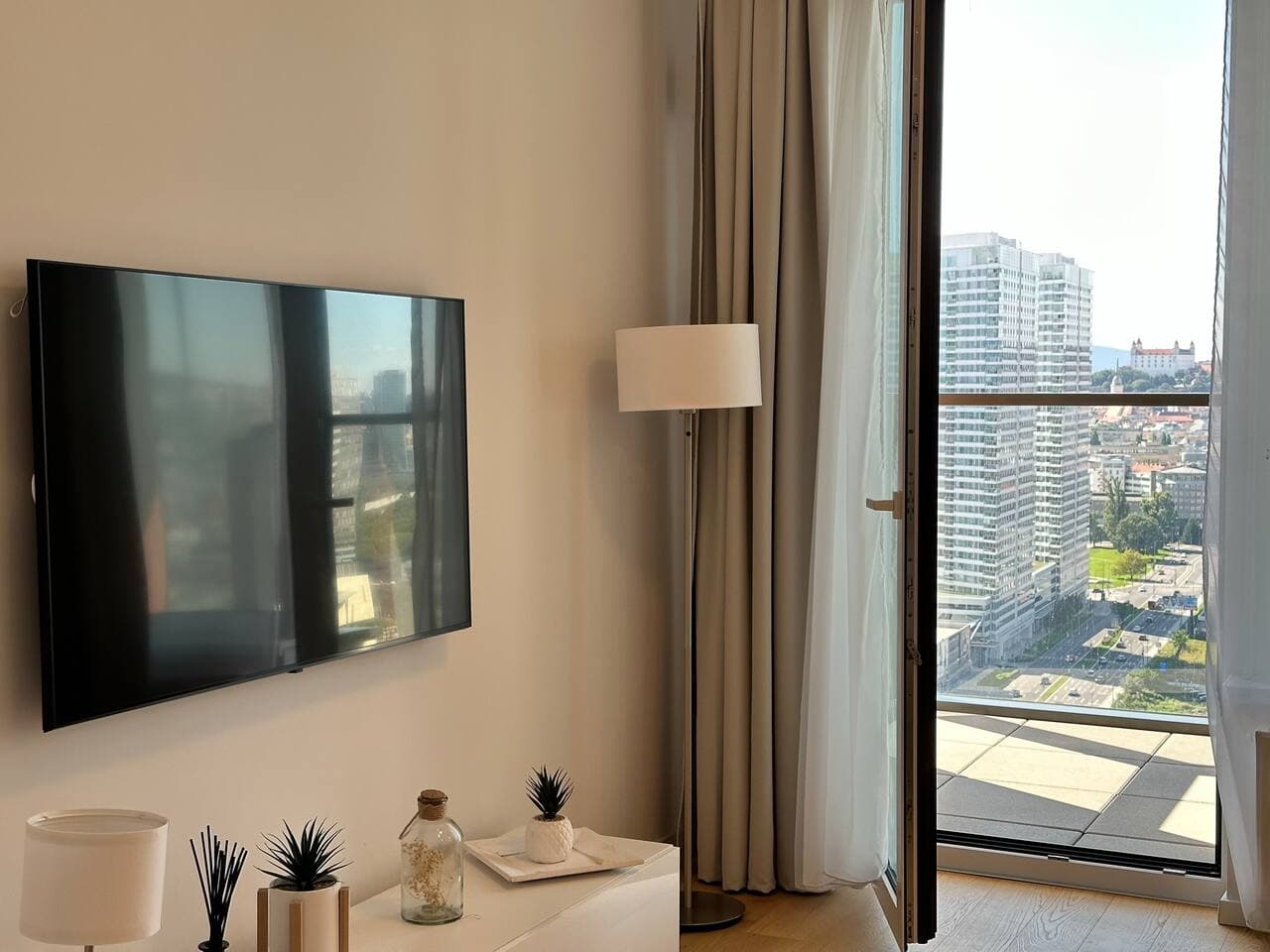 City view and parking included