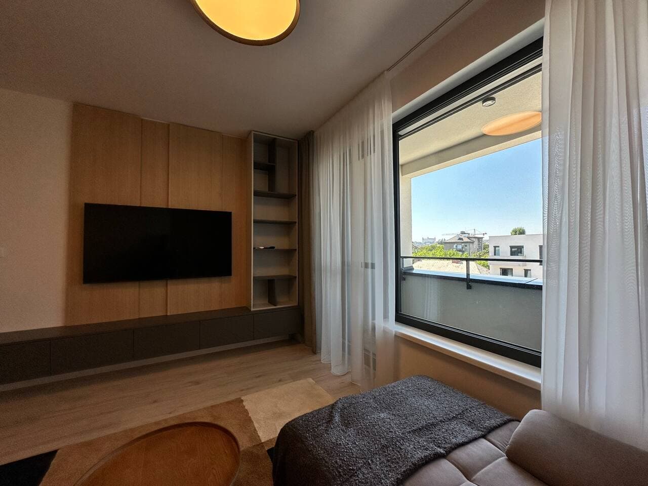 Nivy, parking, close to the city center