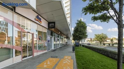 Na Dunaji, v centre pri Eurovea, parkovanie v cene