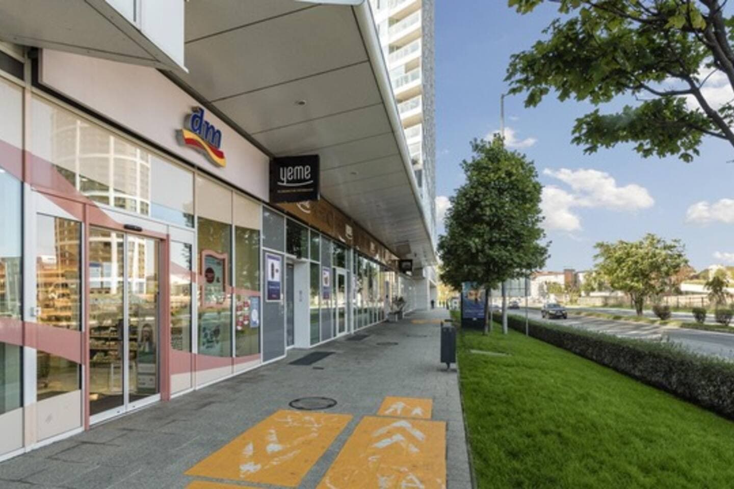 Na Dunaji, v centre pri Eurovea, parkovanie v cene