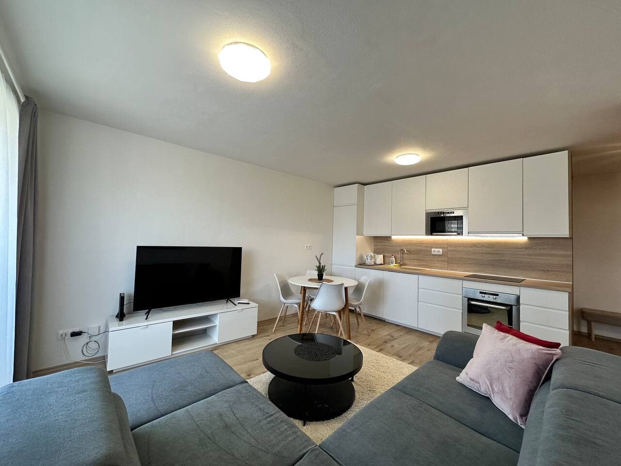 Novozariadený apartmán pri Starom moste