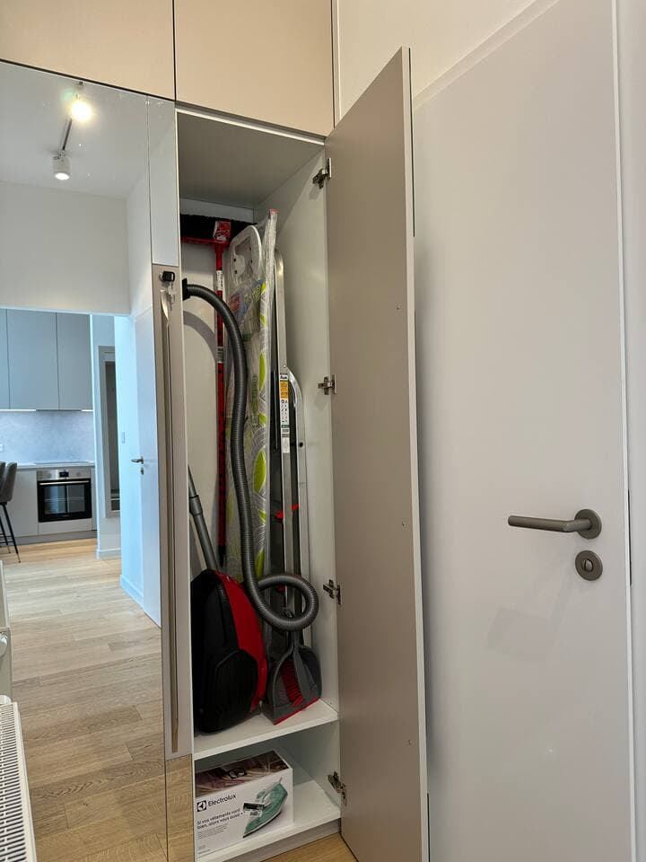 Kessel1, Brand new, city center, free parking, AC