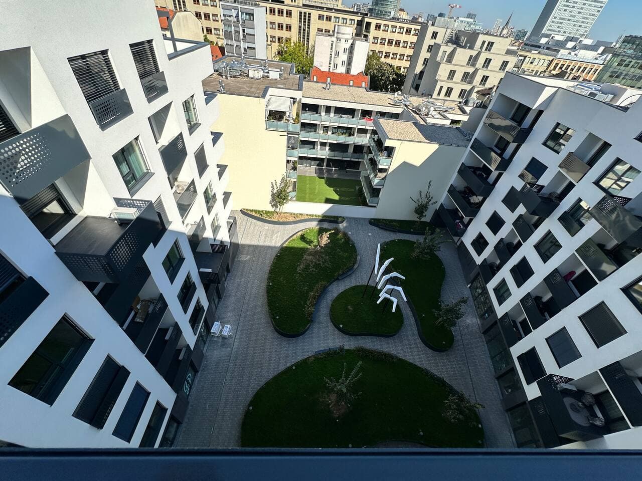 Kessel1, Brand new, city center, free parking, AC