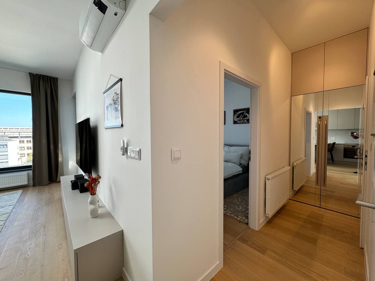 Kessel1, Brand new, city center, free parking, AC