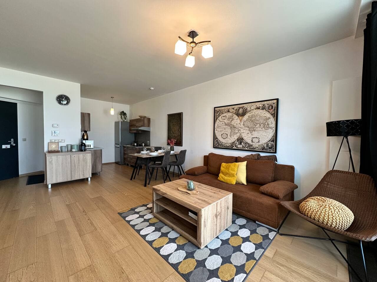 2 apartments in the DownTown