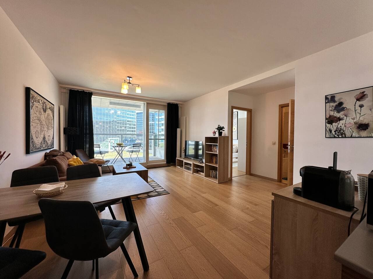 2 apartments in the DownTown