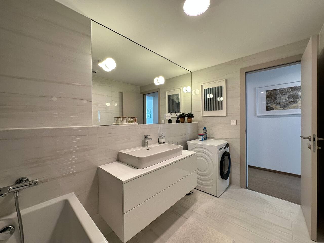 SkySuite 24 – Eurovea Tower