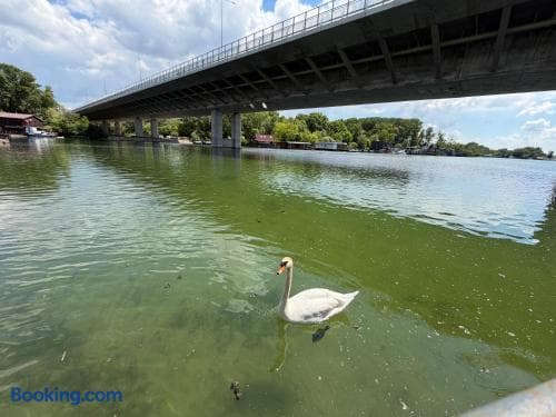 BRAND NEW, WiFi, AC, sundeck, wide view, BBQ 